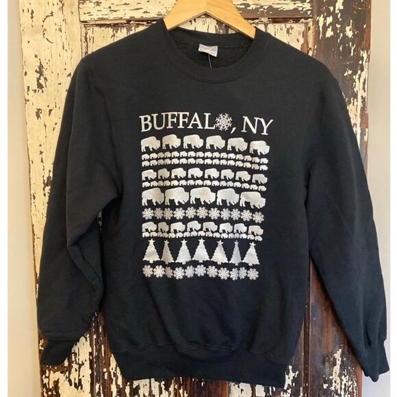 EUC Buffalo NU Christmas sweatshirt. Size L. - Picture 1 of 4